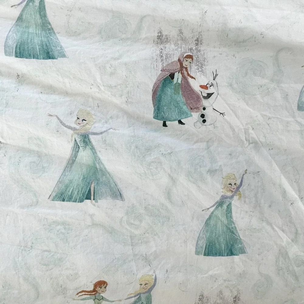 POTTERY BARN Disney Frozen Organic Queen Cotton Sheet + Fitted Sheet